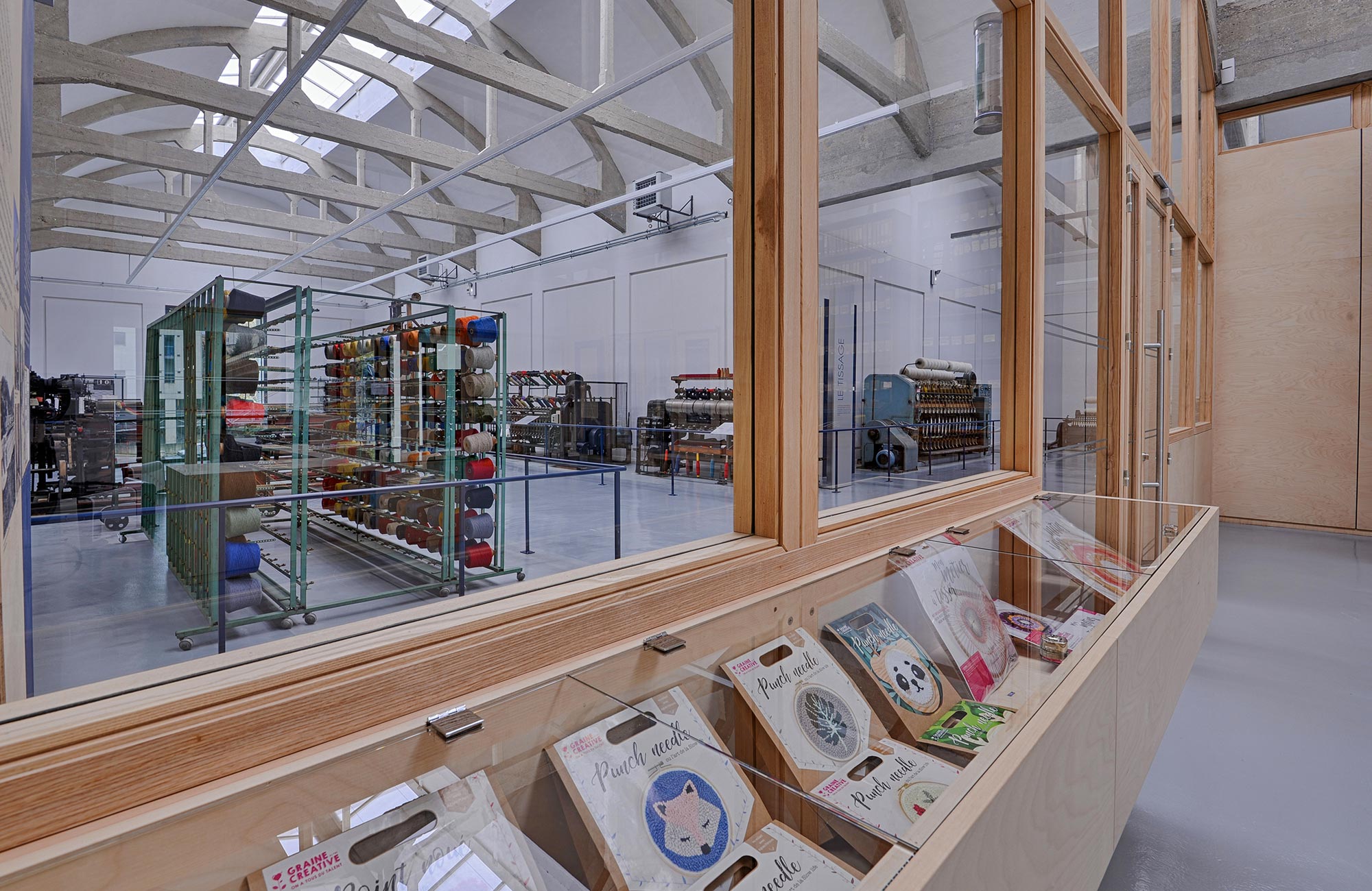 HEADER, reconversion de l'usine proplan en musée de l'industrie textile à Vienne par Vallon Faure